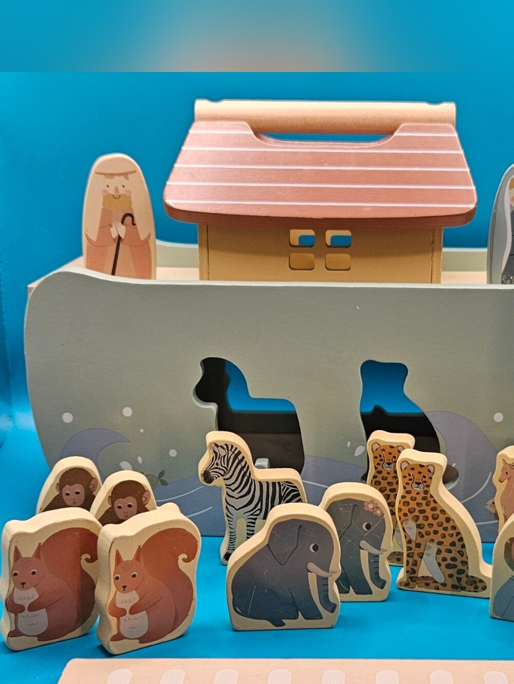 Wooden Noah's Ark Animal Play Set - Multicolor